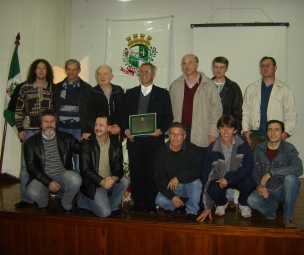 Padre Pedro com Bispo e Padres em Chapecó