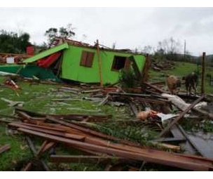 Casa destruida pelo tornado em Guaraciaba