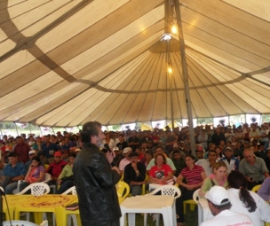 Padre pedro em Curitibanos, com MAB