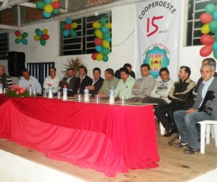 Padre Pedro participa da comemoração de 15 anos da Cooperoeste Terraviva. 20/07/2011