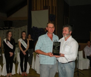 Premiação durante Mostra e Degustação de vinhos, em Quilombo, no dia 27 de agosto.